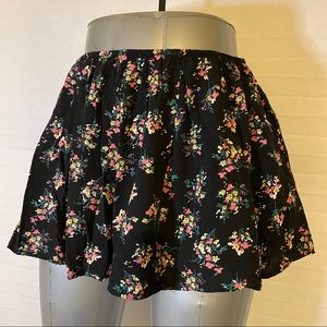 Graffiti Floral Sway Shorts 44